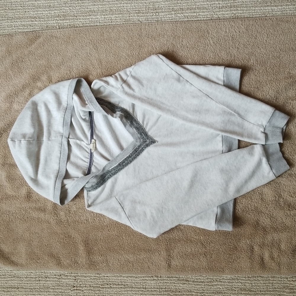 Women's Hem & Thread Cropped V-Neck Hoodie Size Medium